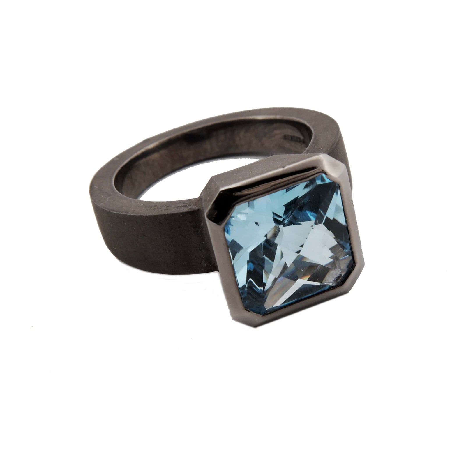 Series 20 - Oblique Sterling | Ring, Blackened Silver + Checkerboard Topaz
