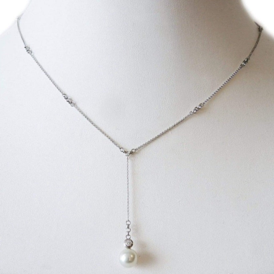 Series 8 - Pearl | Y Pendant in Platinum with Diamond