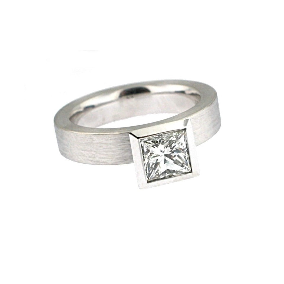 Series 17 - Squared | Engagement Ring, Plat. Diamond Mounting