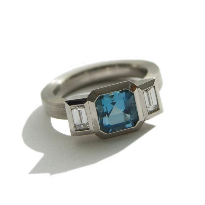 Buy Dreamy 5.90 ctw Aquamarine & Baguette Diamond 14k White Gold Ring  Online | Arnold Jewelers