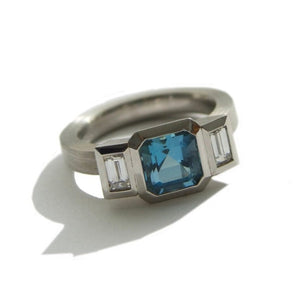 Series 20 - Oblique Fine | 3 Stone Ring, Platinum, Aquamarine + Diamond