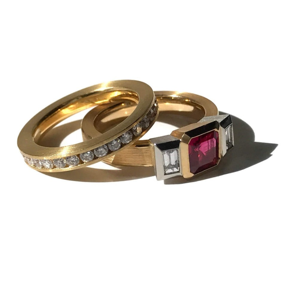 Series 20 - Oblique Fine | Engagement Ring, 18k, Plat., Ruby + Dia. (SIZE 6.5)