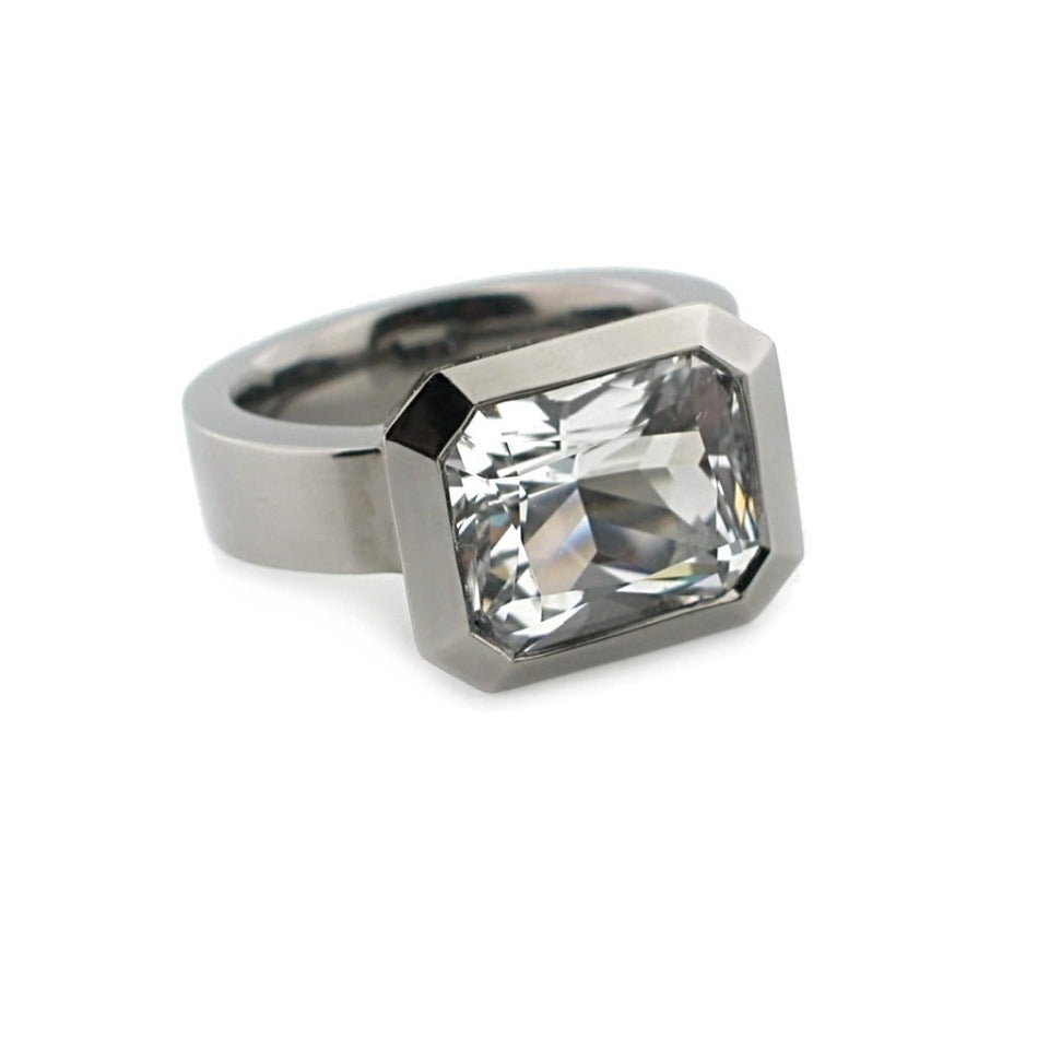 Series 20 - Oblique Sterling | Ring, Polished Bl. Silver + 12 x 10 mm Quartz or Topaz