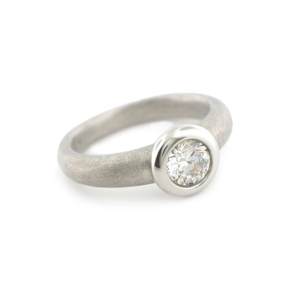 Series 41 - Arc | Engagement Ring Low, Pd. + 5 mm Mtg.